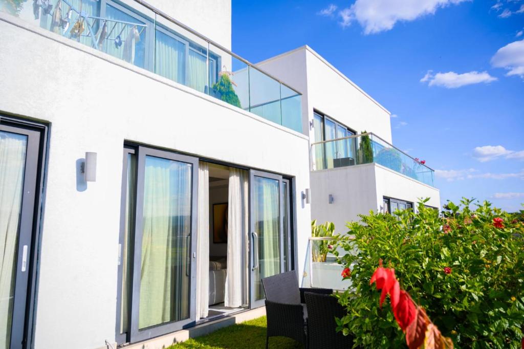 White Stone Apartments Nyarutarama Floor Plan